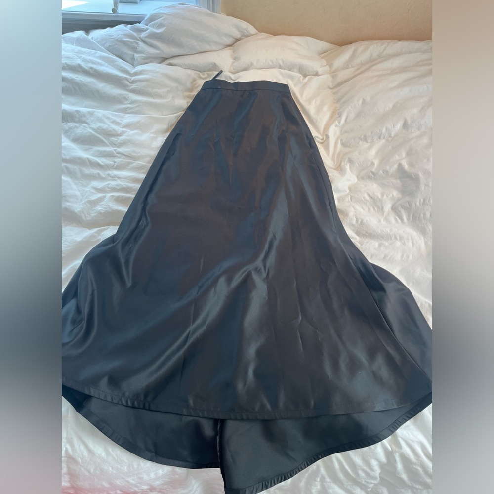 Tadashi Petite Black Satin Maxi Skirt – Size 6P / UK 8P